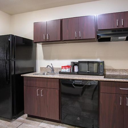 Cobblestone Inn & Suites - Pine Bluffs Экстерьер фото