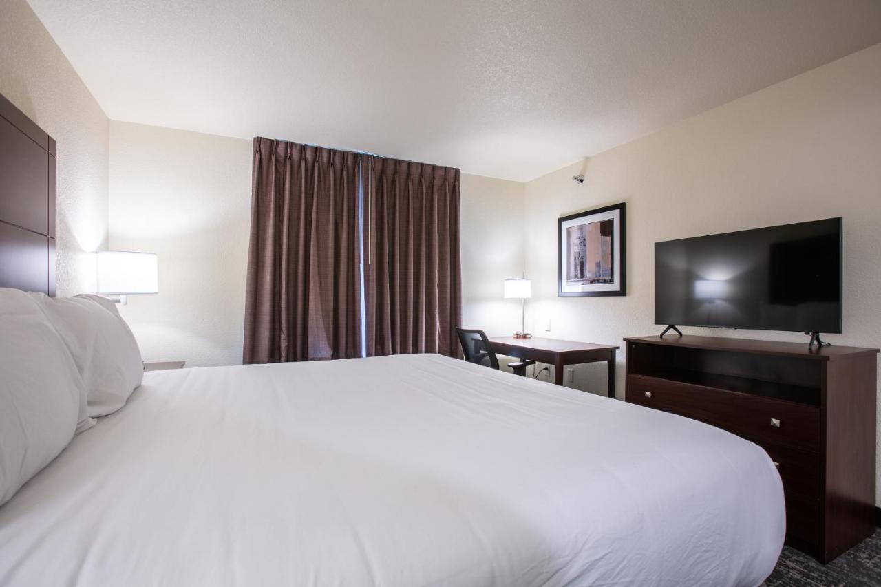 Cobblestone Inn & Suites - Pine Bluffs Экстерьер фото