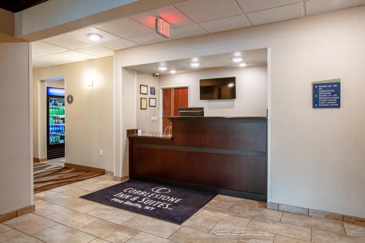 Cobblestone Inn & Suites - Pine Bluffs Экстерьер фото